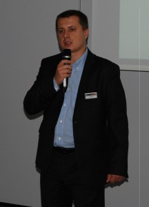 Konferencję otworzył Michał Śliz - dyrektor zarządzający polskiego oddziału Agfa Graphics